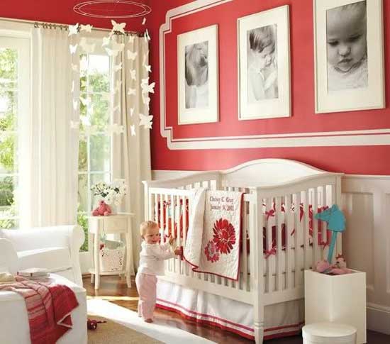 красная детская комната